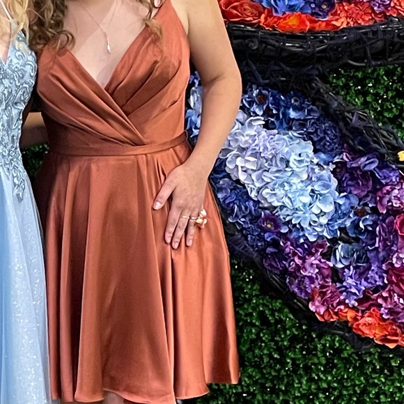 Burnt orange Homecoming dress - Picture 2 of 7